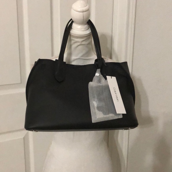 Calvin Klein Jacky Pebbled Leather Tote Bag - Picture 2 of 7